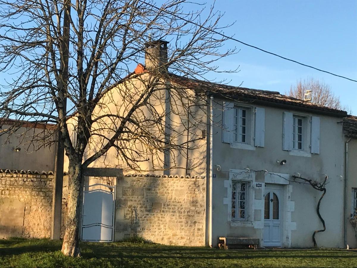 La Maison De Josephine Montignac-Charente Exteriör bild