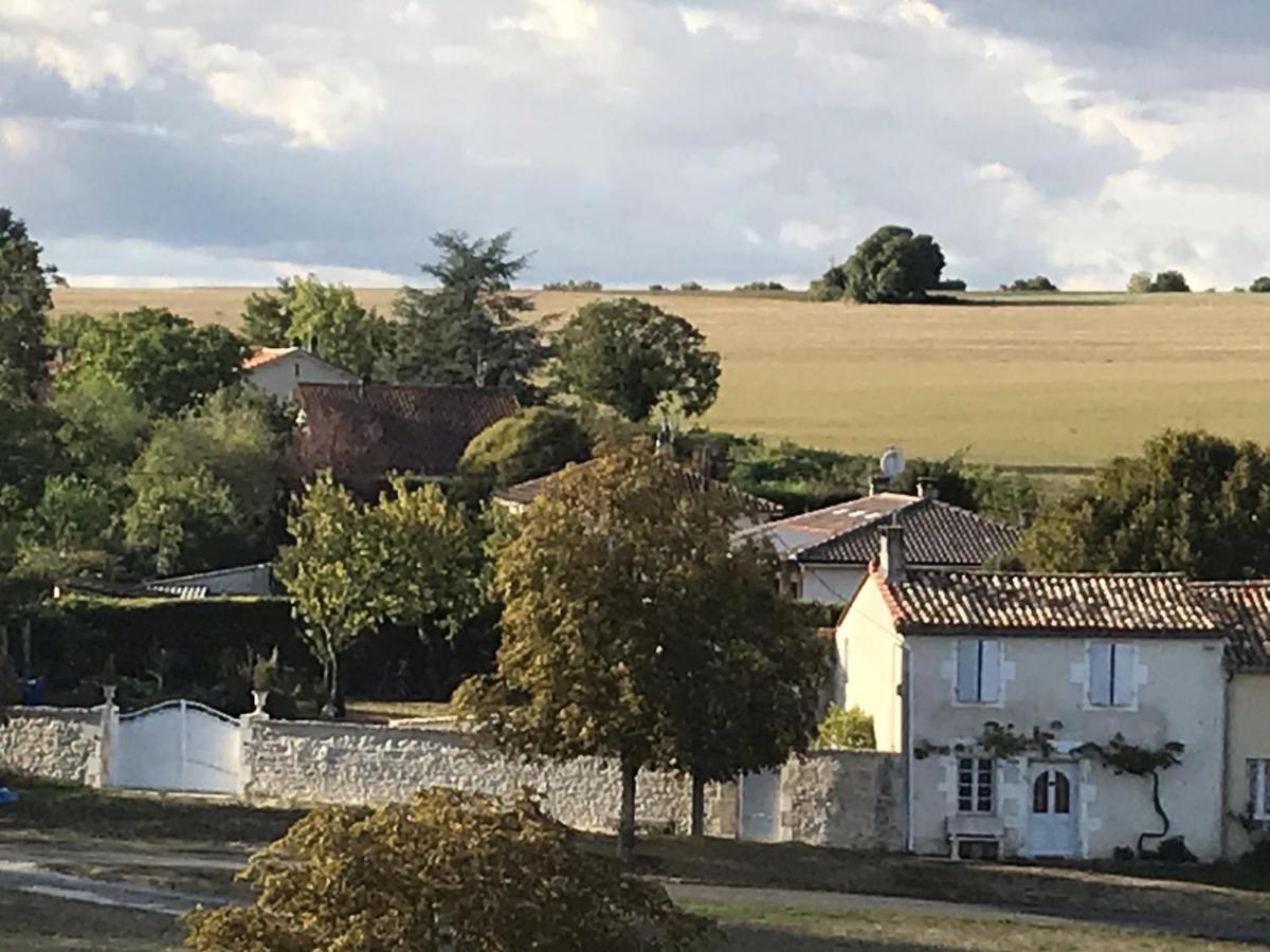 La Maison De Josephine Montignac-Charente Exteriör bild